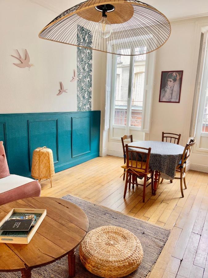 Le Grand Royal, 2 De Charme, Place Royale Apartment *